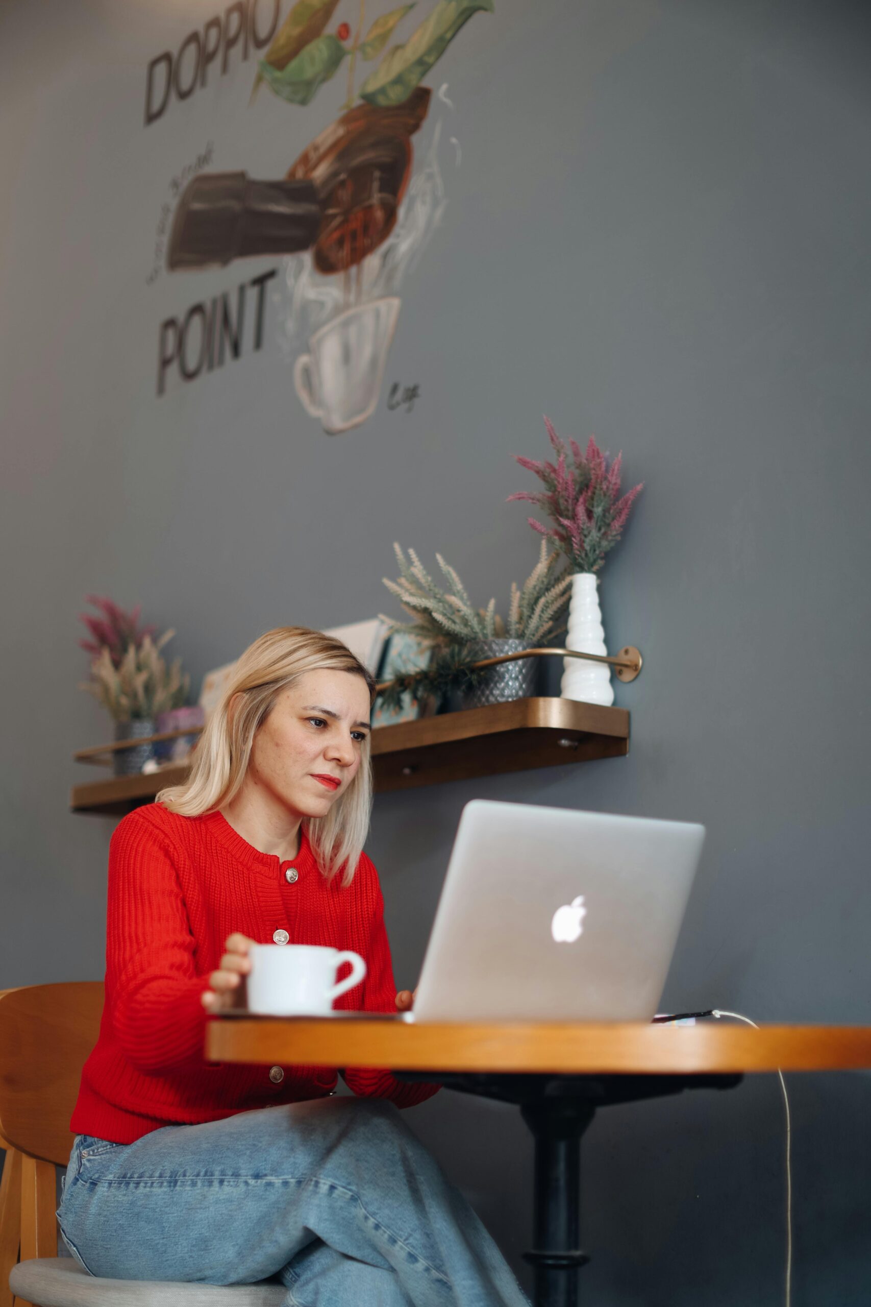 woman on laptop